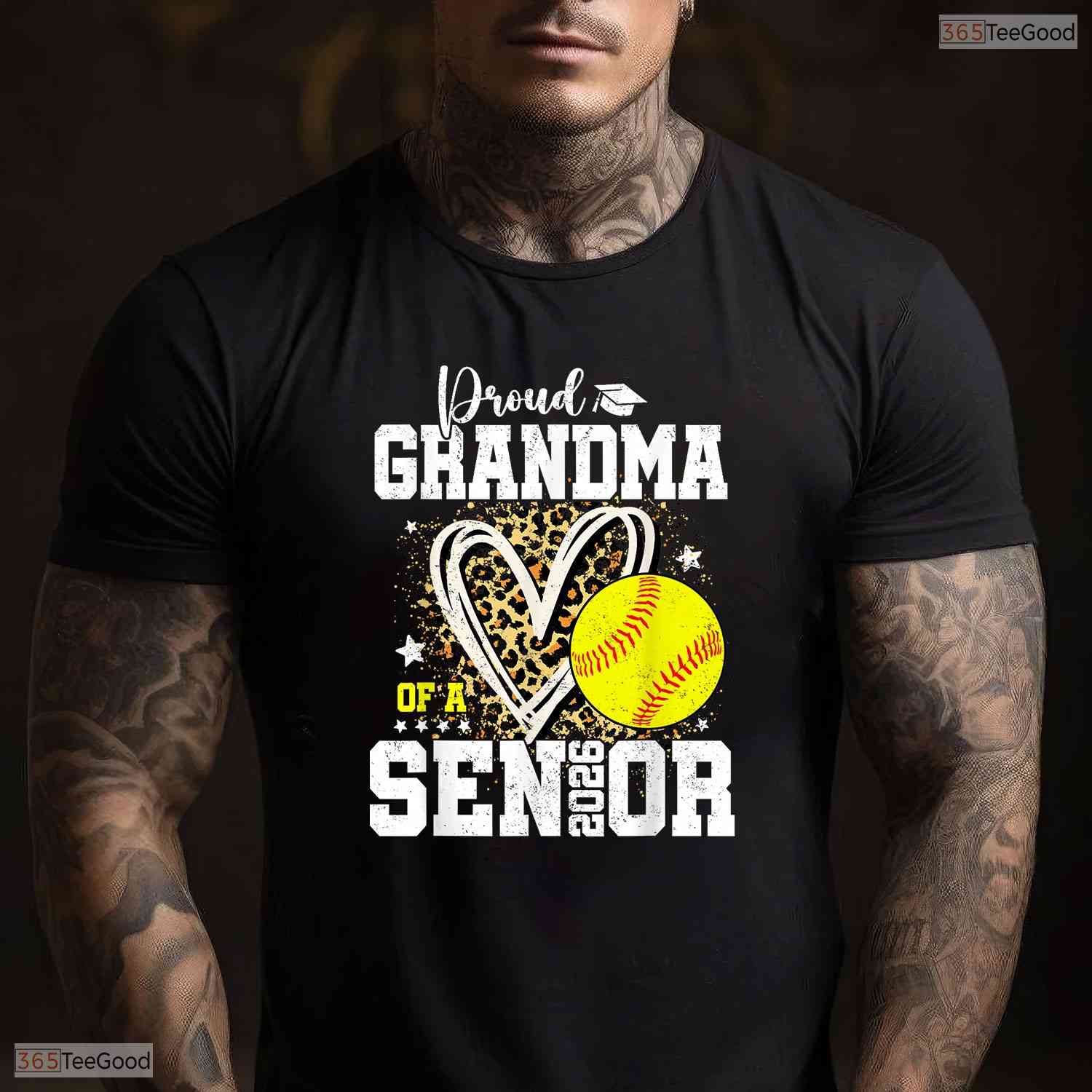 Proud Grandma Of A 2026 Senior Softball Player Graduate Sports Family T-Shirt