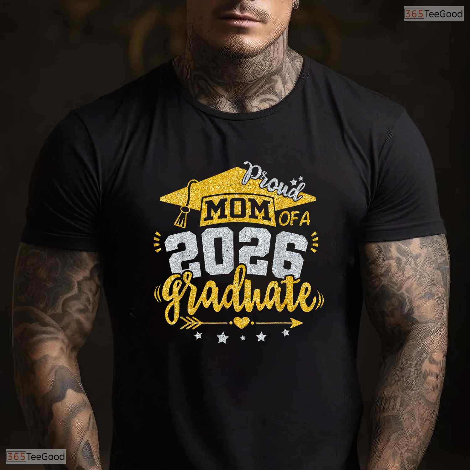 Proud Mom Of A 2026 Graduate High School Senior Mother Ceremony Party T-Shirt