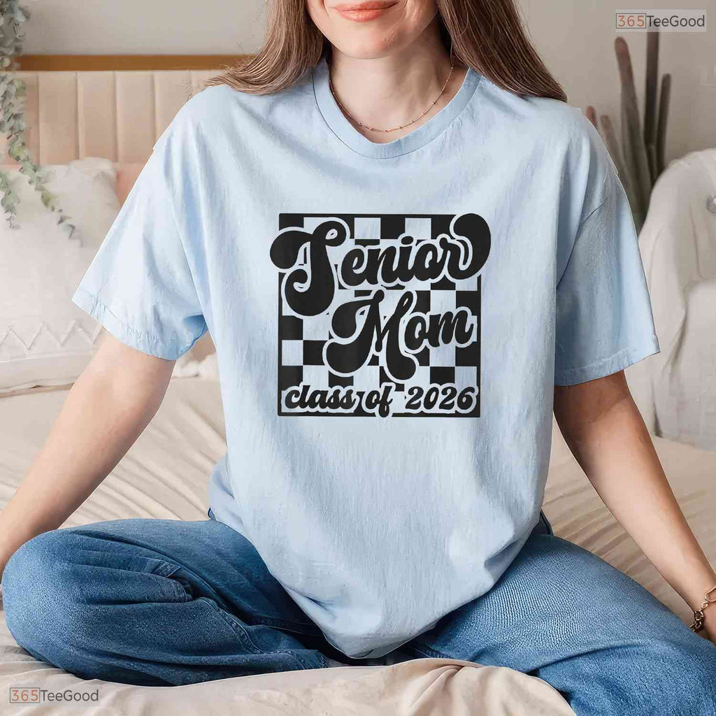 Retro Senior Mom Class Of 2026 Proud Mama Of A High School Graduate T-Shirt