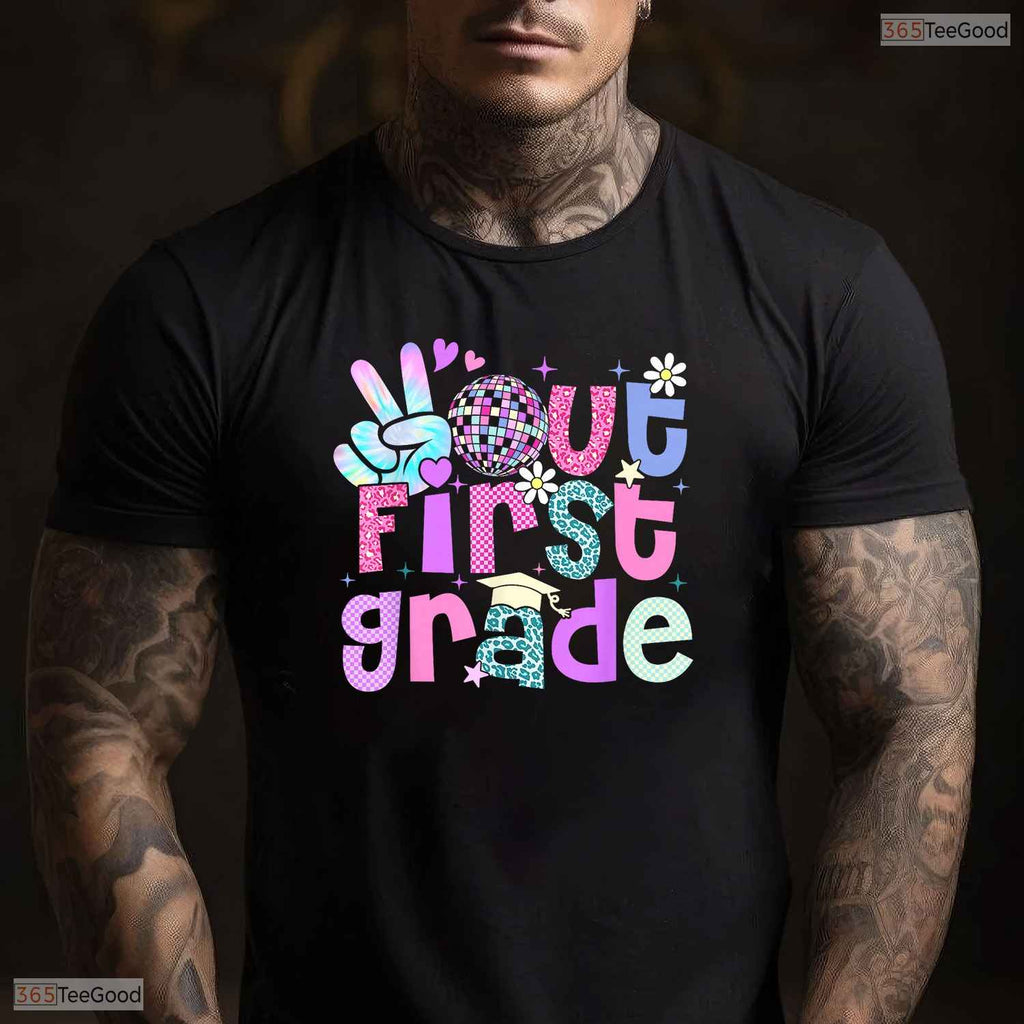 Peace Out First Grade Leopard Print Last Day Of 1st Grade Moving Up Ceremony T-Shirt