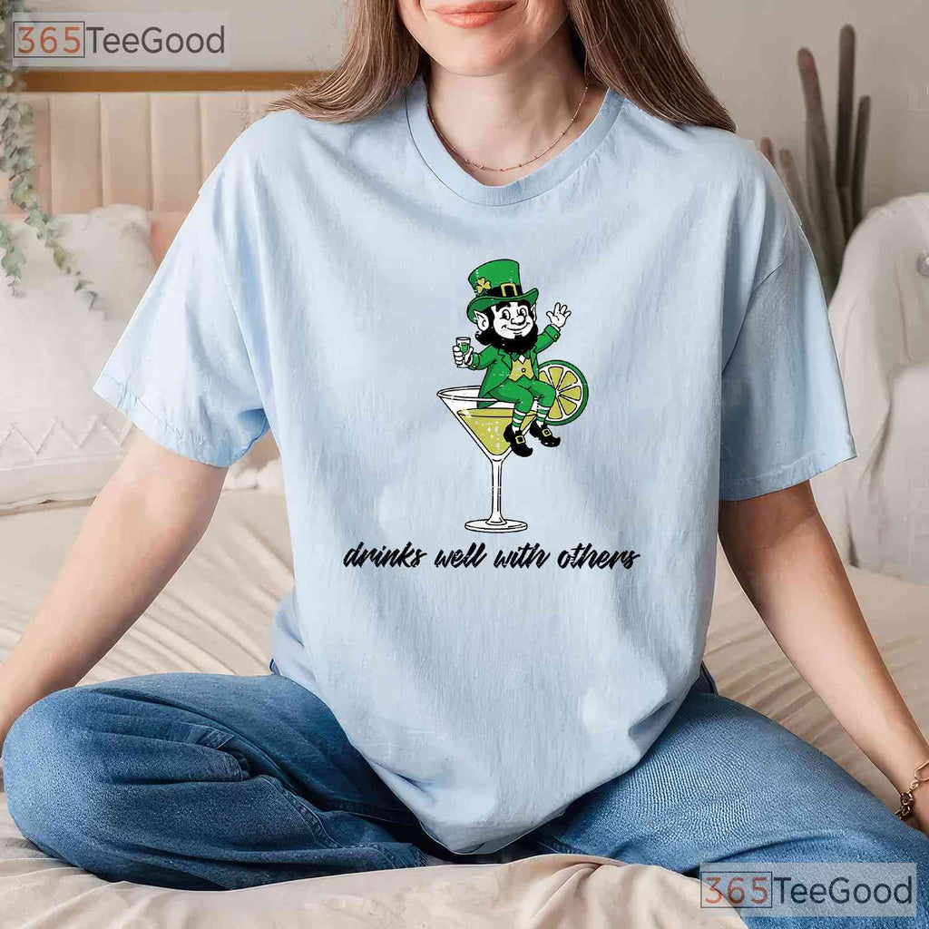 Leprechaun Drinks Well With Others St Patricks Day T-Shirt Funny Beer Party