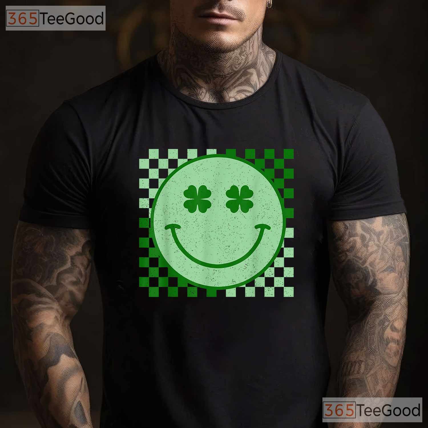 Retro Groovy Smiley Face St Patricks Day T-Shirt Hippie Shamrock Happy Tee
