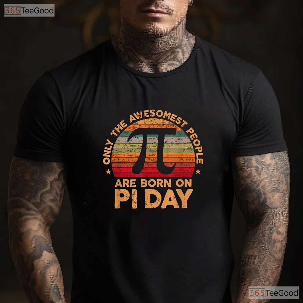 Born on Pi Day Birthday March 14 Happy T-Shirt Math Teacher Party Gift