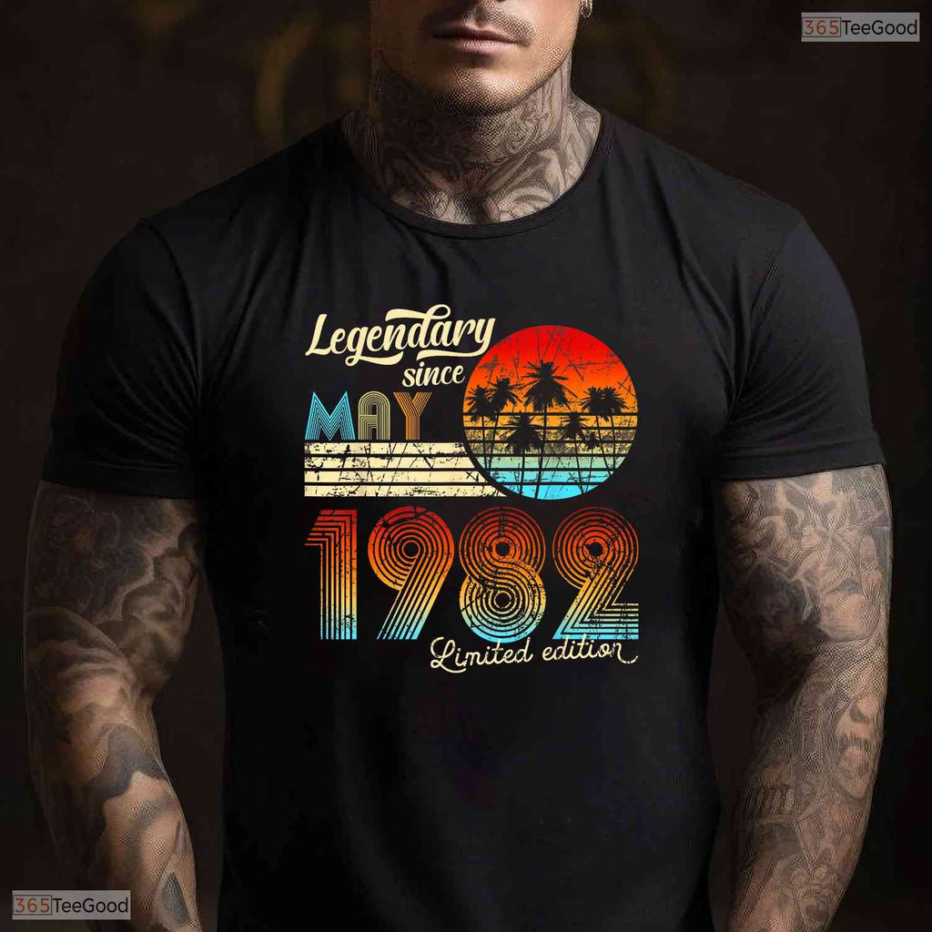 Awesome Legendary Since May 1982 Retro 44th Birthday Gift T-Shirt For Adults