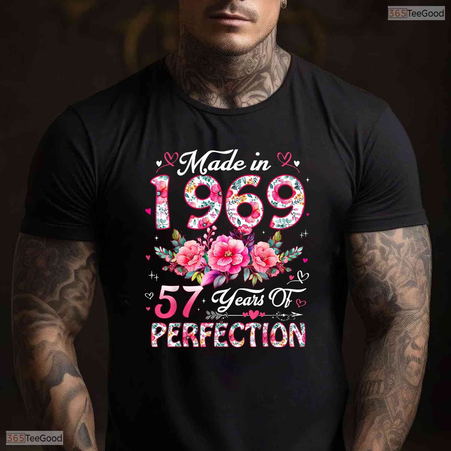 Elegant 57 Year Old Made In 1969 Floral 57th May Birthday T-Shirt For Women