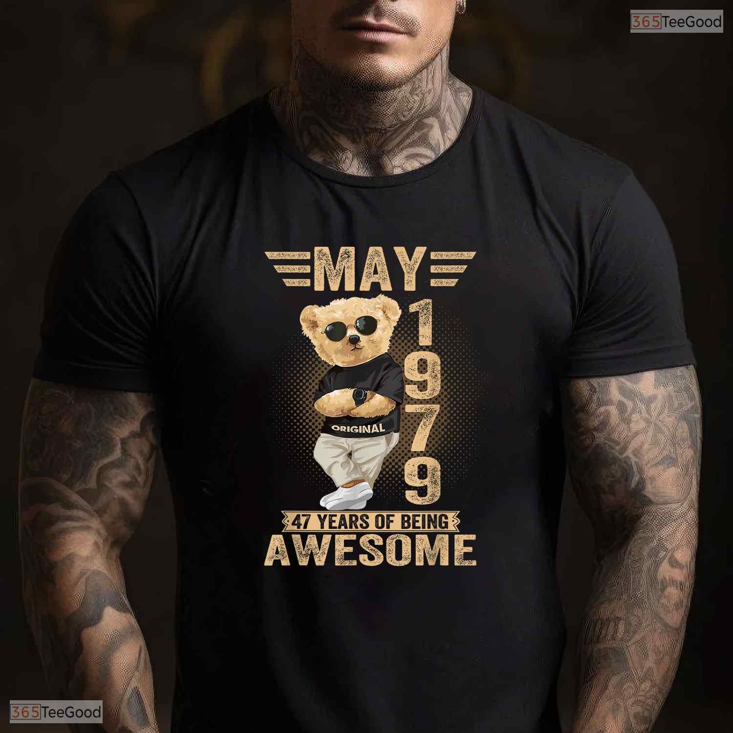 Awesome 1979 Teddy Bear 47th Birthday T-Shirt- Unique May Birthday Shirt