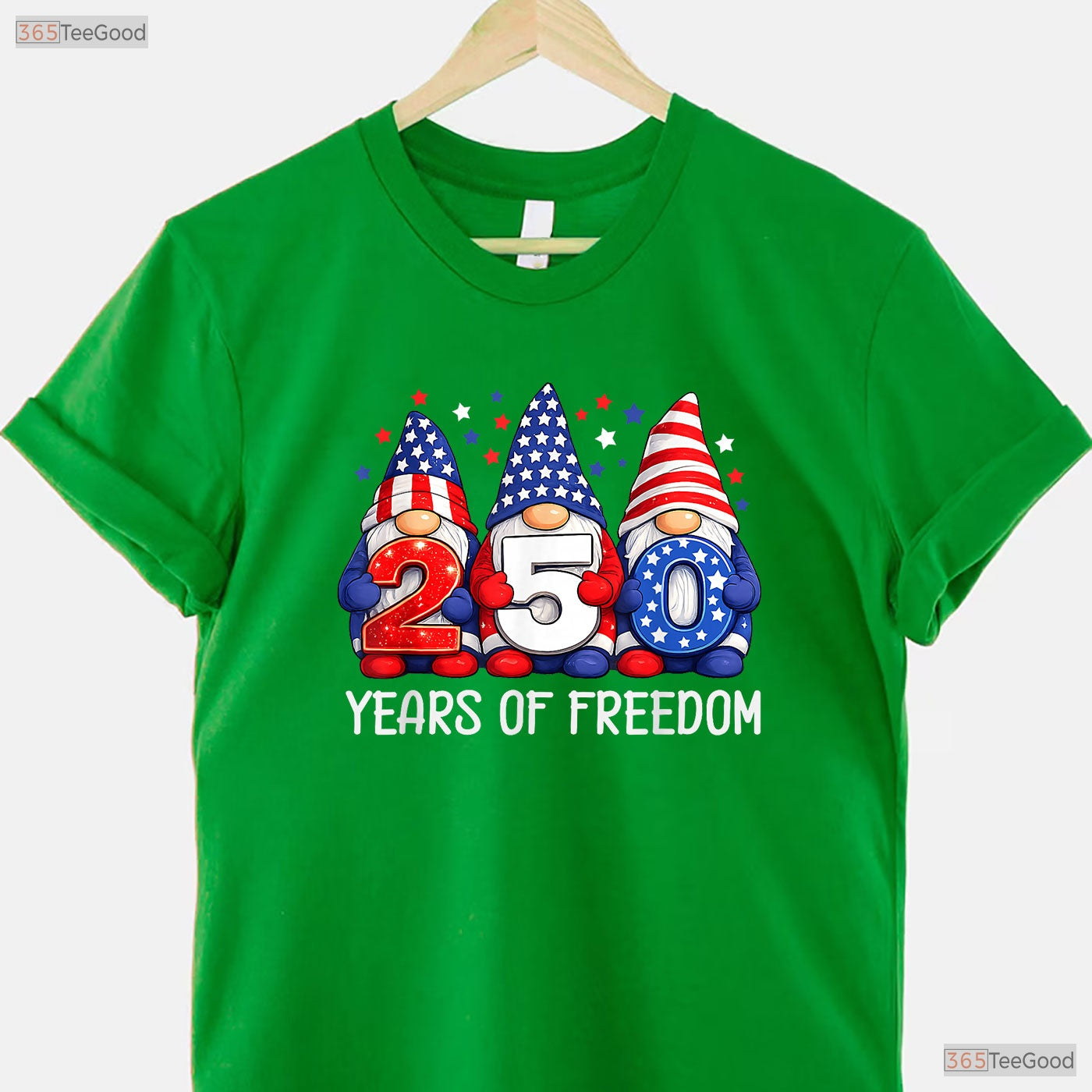 250 Years Anniversary USA Patriotic Gnome Valentine T-Shirt Bass Fishing Men