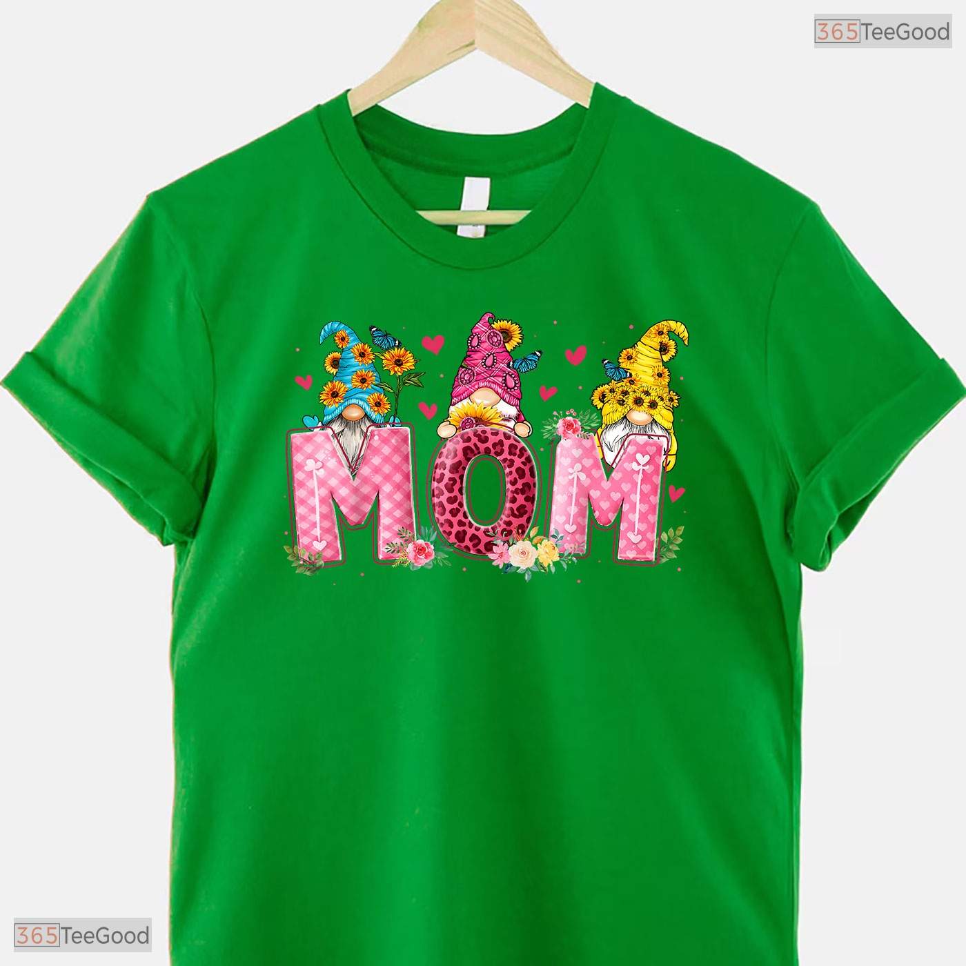 Cute Mom Gnomes Floral Shirt Mothers Day Mom Daughter Women T-Shirt Gift Idea