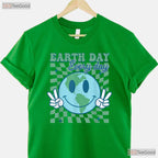 Earth Day Everyday Smiley Face T-Shirt Hippie Planet Anniversary Retro 70s Graphic