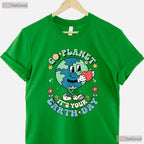 Cute Go Planet Its Your Earth Day 2026 T-Shirt Teacher Kids Groovy Retro Flower