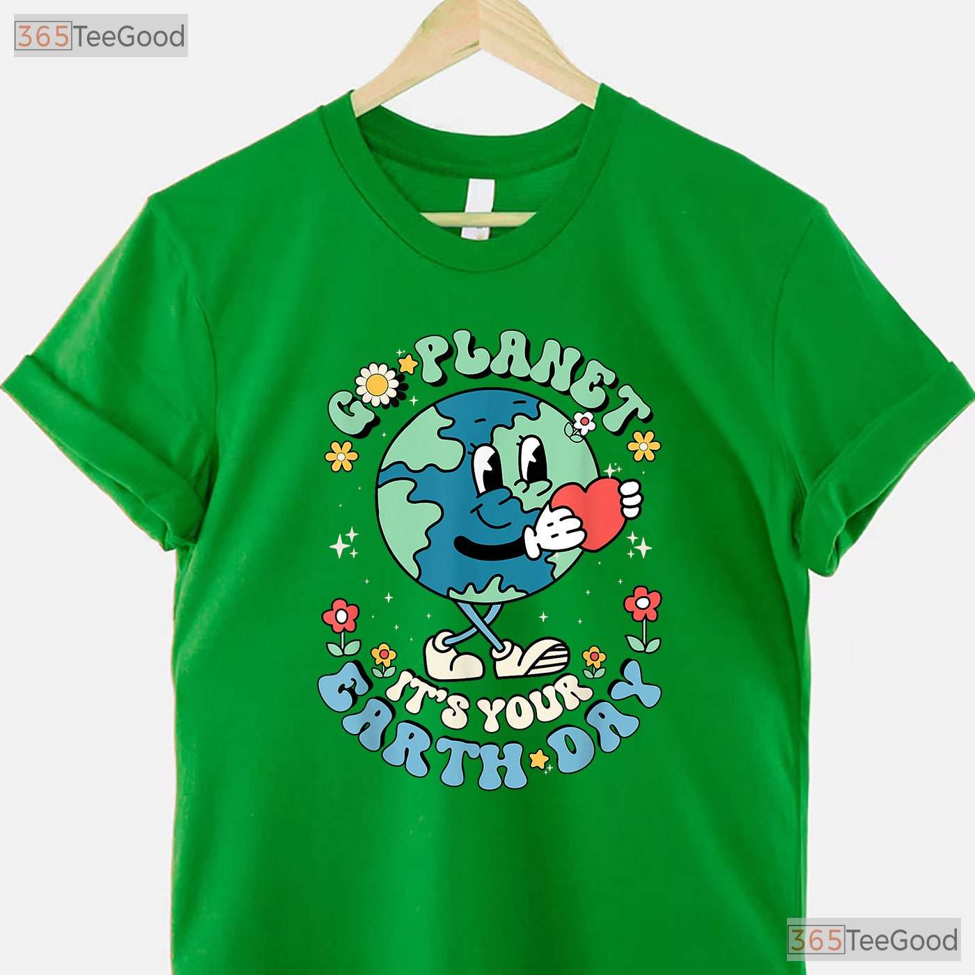 Cute Go Planet Its Your Earth Day 2026 T-Shirt Teacher Kids Groovy Retro Flower