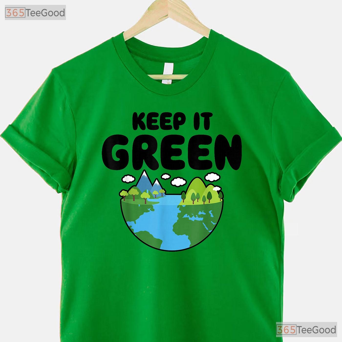 Keep It Green Earth Day T-Shirt Retro Environmental Awareness Nature Gift