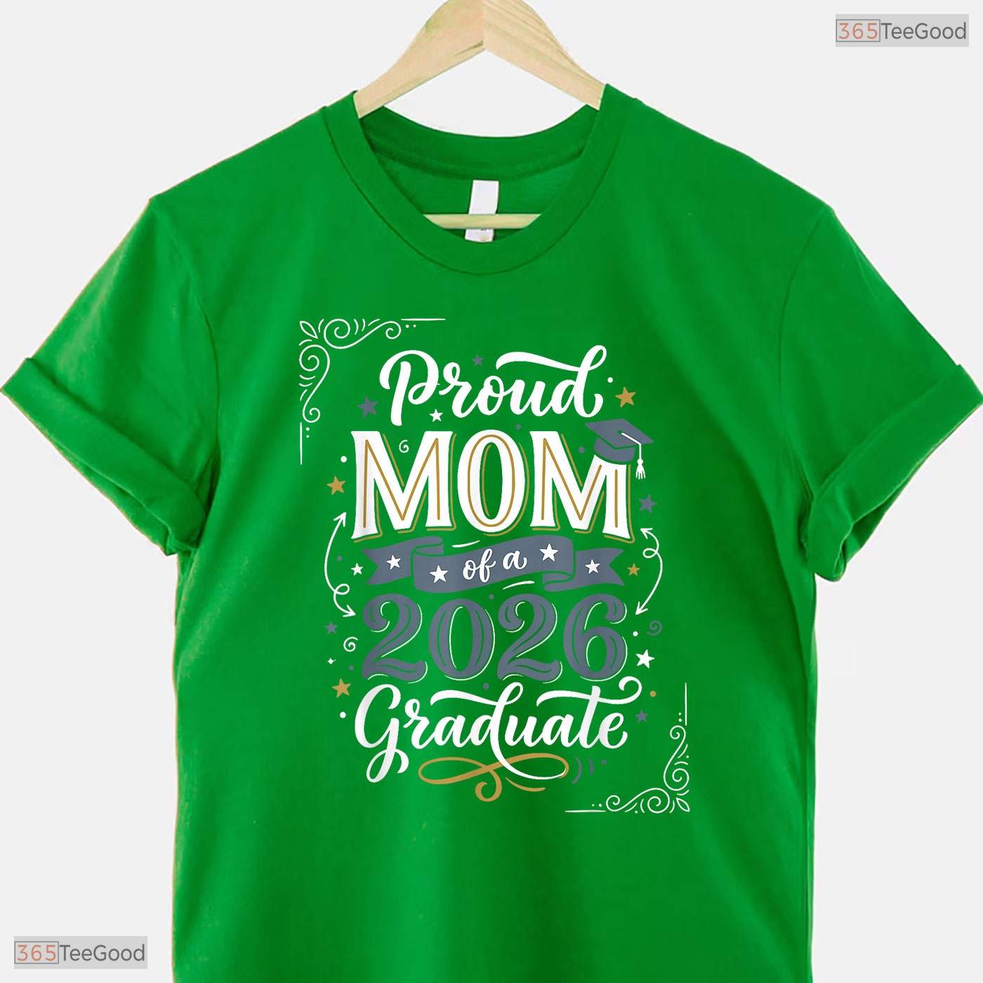 Loving Proud Mom Of A 2026 Graduate Senior Family Graduation Party T-Shirt