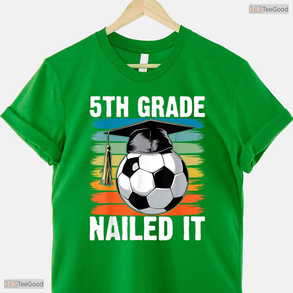 Retro 5th Grade Nailed It Soccer Ball Graduation Cap Boys Party T-Shirt