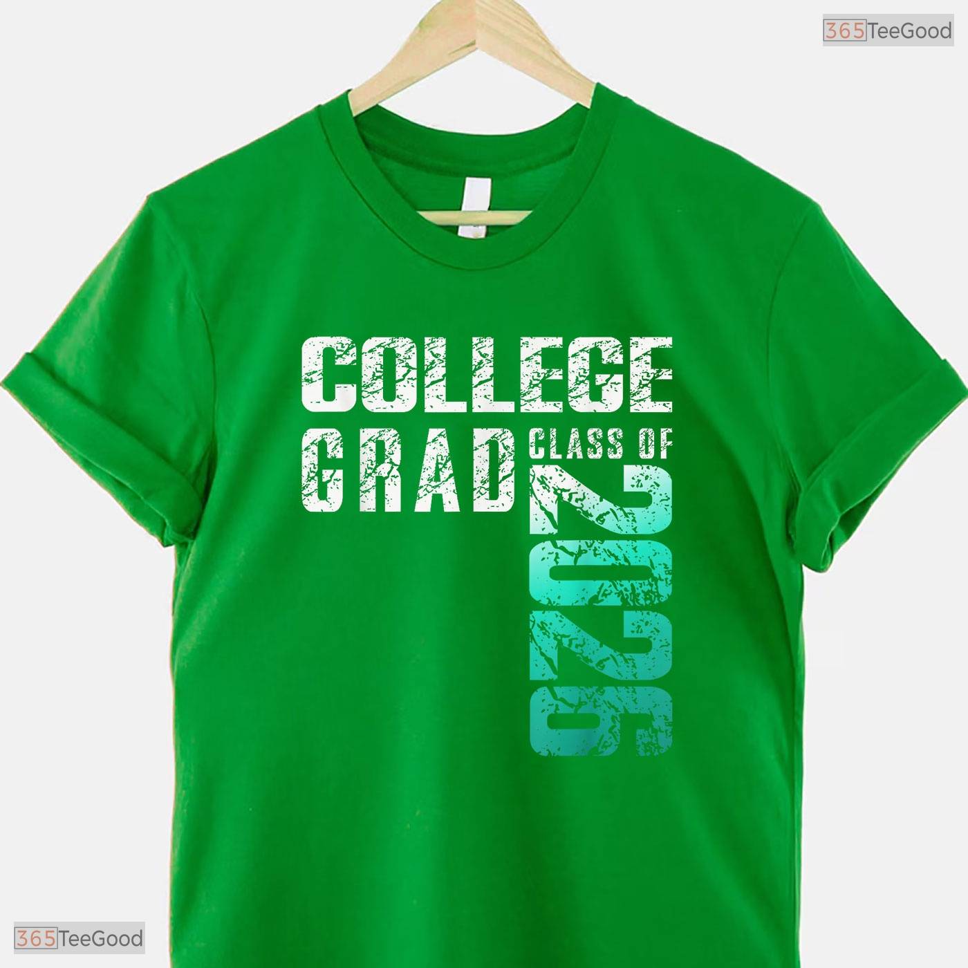 Official College Grad Class Of 2026 University Bachelor Degree Graduation T-Shirt