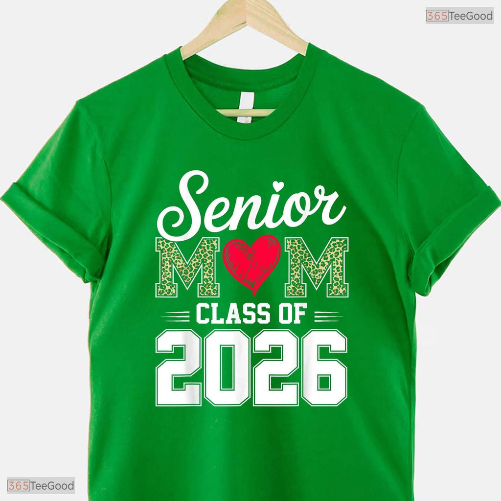 Proud Senior Mom Class Of 2026 Graduate High School Ceremony Party T-Shirt