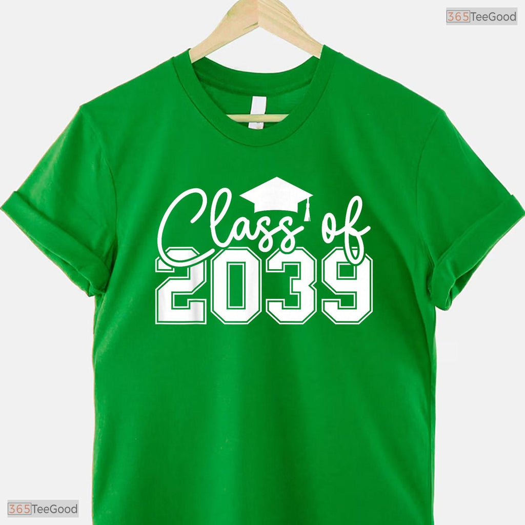 Class Of 2039 Grow With Me Funny Preschool To High School Graduation T-Shirt