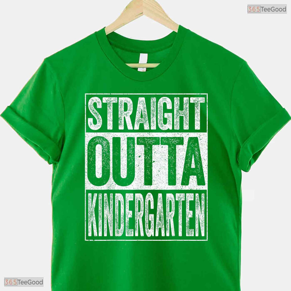 Retro Straight Outta Kindergarten Funny Boy And Girl Graduation Celebration T-Shirt