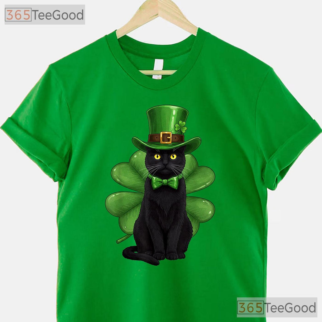 Black Cat Shamrock St Patricks Day T-Shirt Funny Kitten Pet Lover Tee