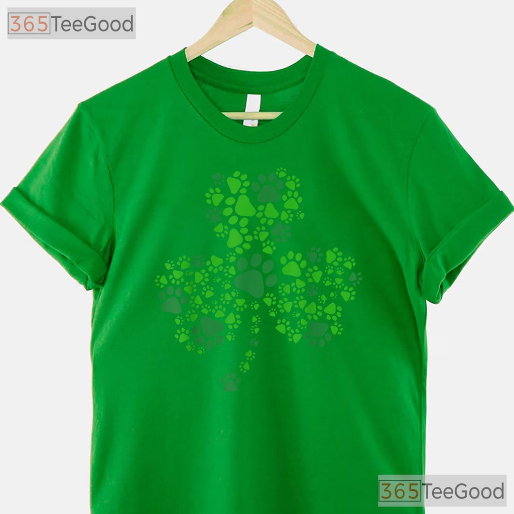 Lucky Dog Paw Shamrock St Patricks Day T-Shirt Cute Puppy Animal Lover Pet Tee