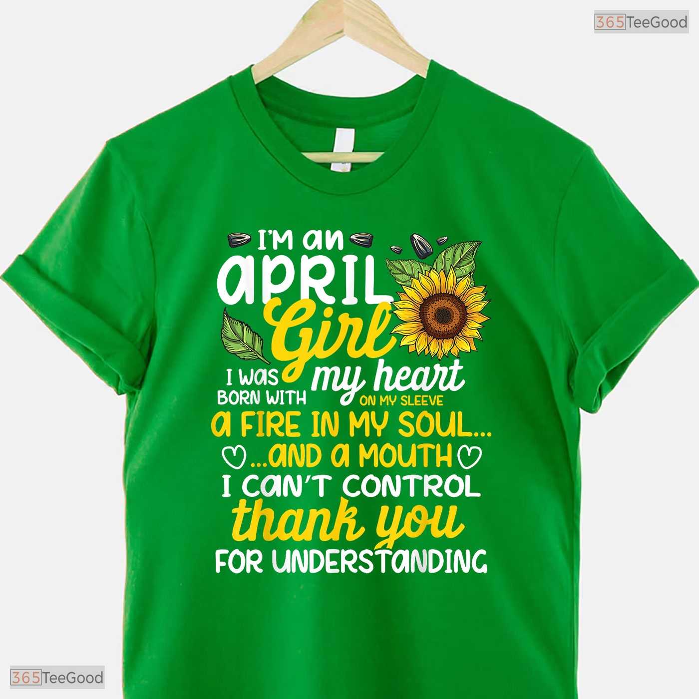 Gorgeous May Sunflower Girl Queen Born In May Spring Celebration Birthday T-Shirt