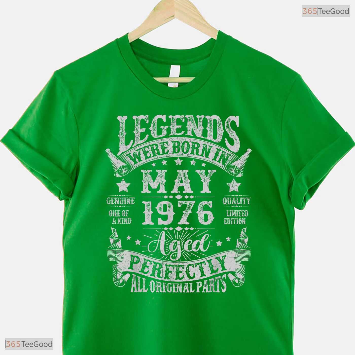 Awesome 50th Birthday For Men Legends Were Born In May 1976 Vintage Retro T-Shirt