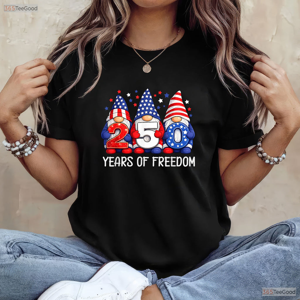 250 Years Anniversary USA Patriotic Gnome Valentine T-Shirt Bass Fishing Men