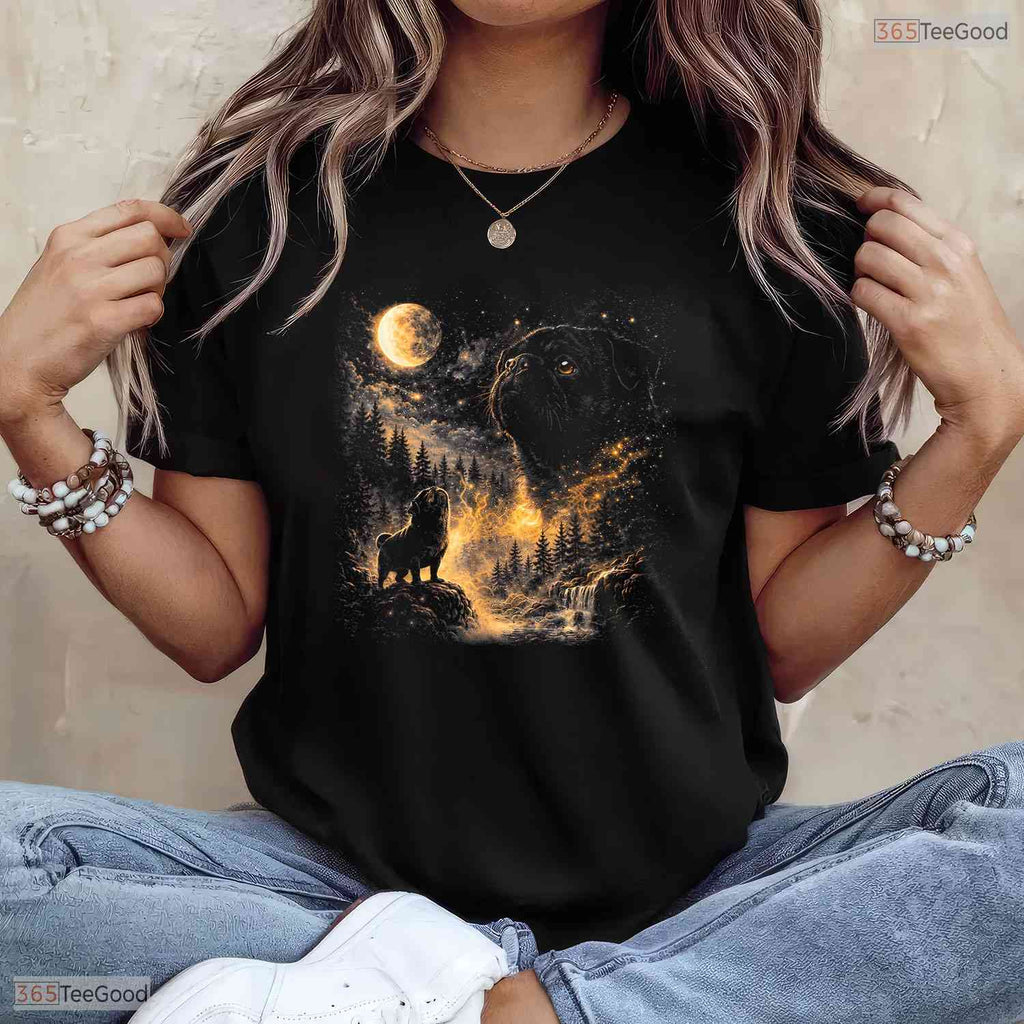 90s Retro Black Pug Howling Moon Dog Mom Mothers Day T-Shirt Present For Women