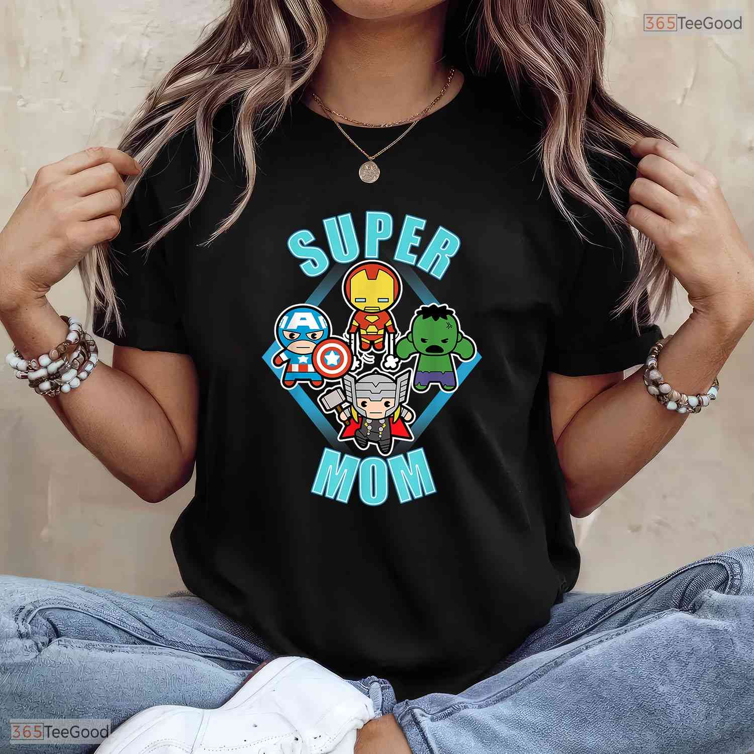 Kawaii Superhero Mom Shirt Comic Style Superhero Mom Mothers Day T-Shirt Idea