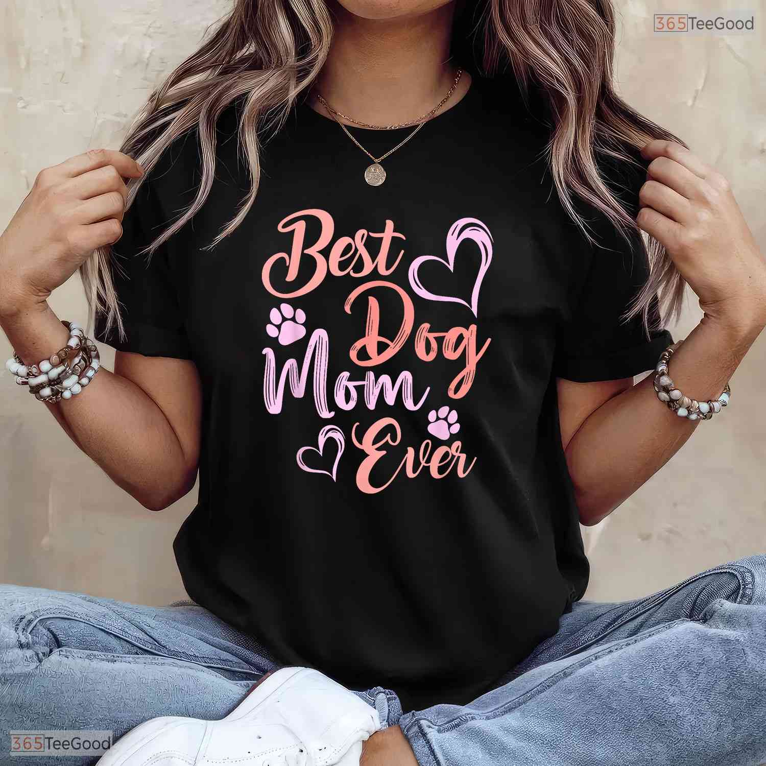 Funny Best Dog Mom Ever Shirt Pet Owner Dog Lover Mothers Day T-Shirt Present