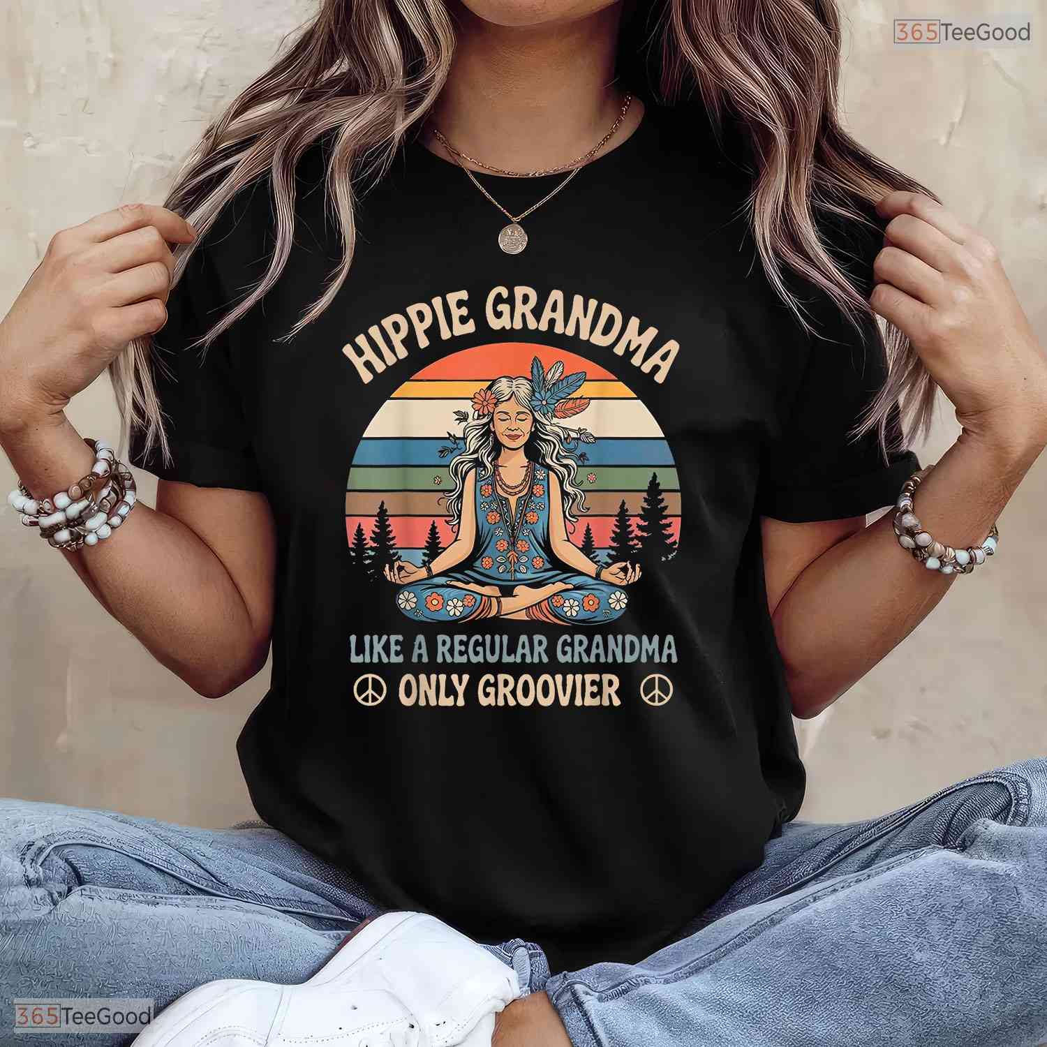 Groovy Hippie Grandma Shirt Vintage Hippie Grandma Mothers Day T-Shirt Idea