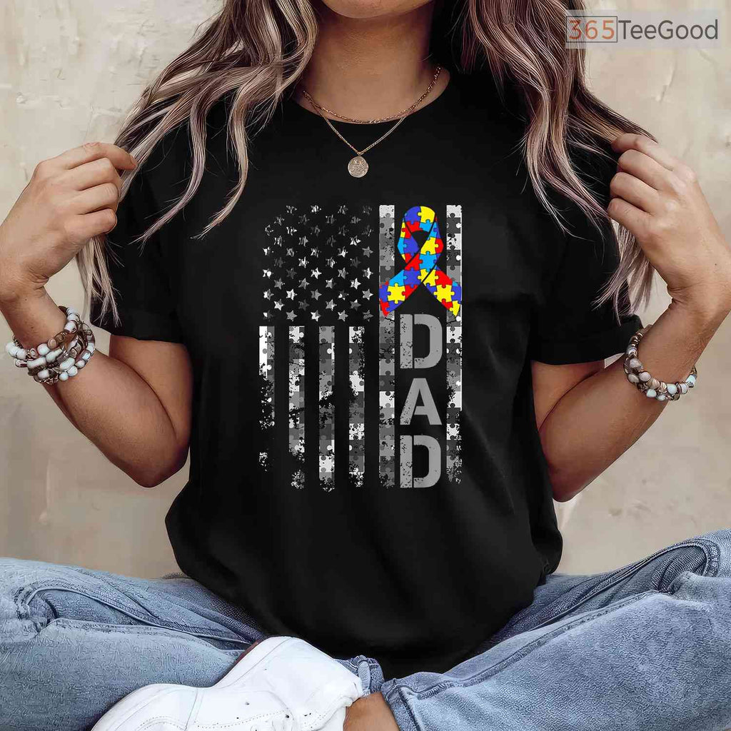 Autism Awareness Dad USA Flag Fathers Day Shirt April Support Men Gift T-Shirt