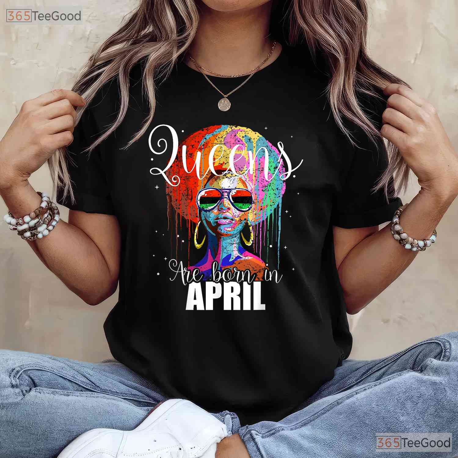 Queens Are Born In April T-Shirt - Women - s Birthday Gift Tee - Elegant Crown Art