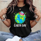 Floral Earth Day 2026 T-Shirt Gifts Unisex Adults Kids Modern Botanical Nature Tee