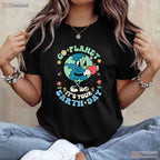 Cute Go Planet Its Your Earth Day 2026 T-Shirt Teacher Kids Groovy Retro Flower