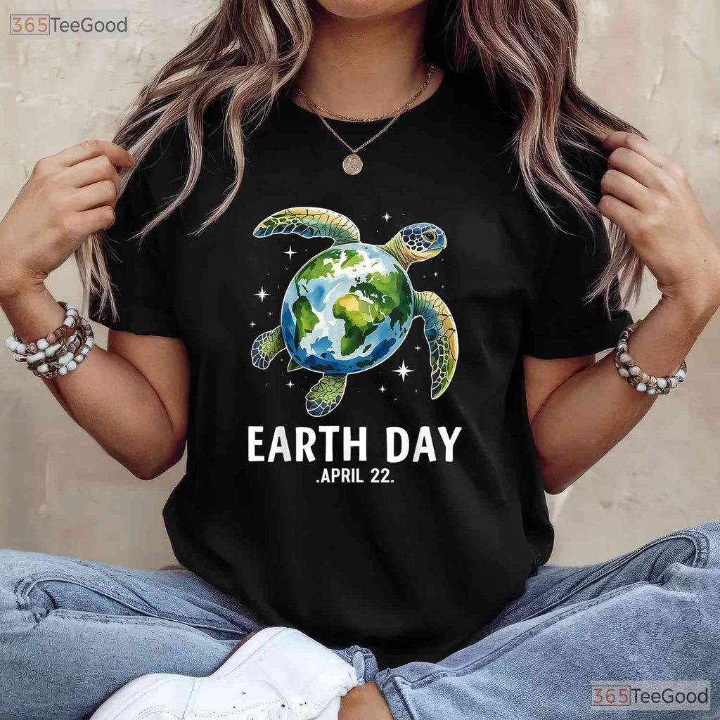 Earth Day Sea Turtle Globe April 22 T-Shirt Eco Awareness Ocean Conservation Top