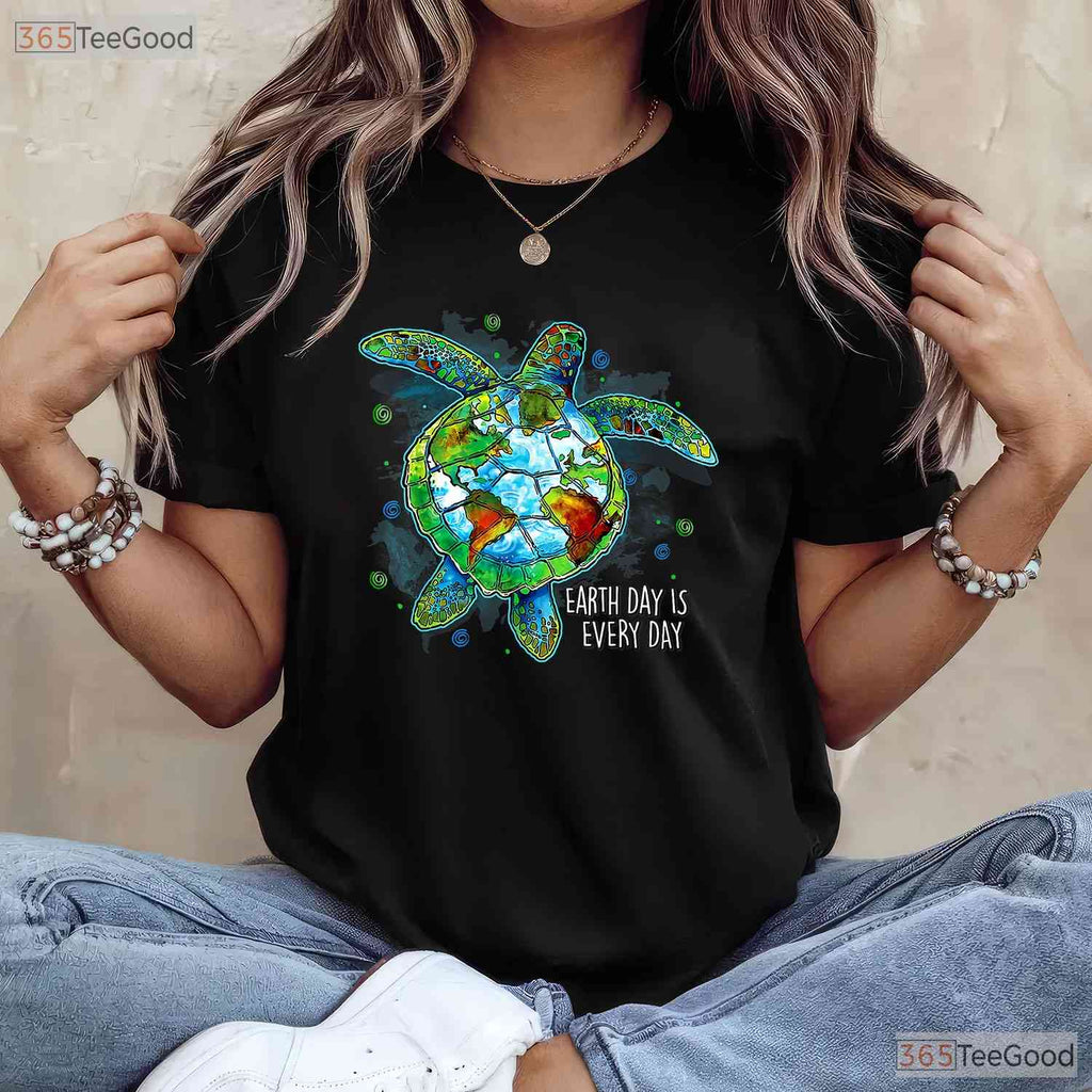 Earth Day Is Every Day Funny Sea Turtle T-Shirt Animal Saving Planet Retro