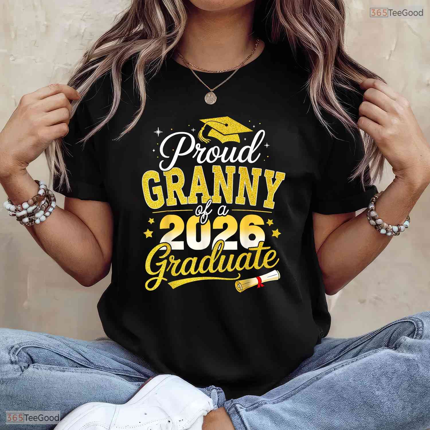 Supportive Proud Granny Of A Class Of 2026 Graduate Senior Ceremony T-Shirt