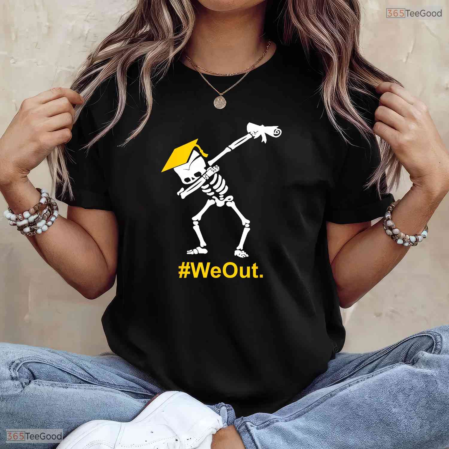 Funny Dabbing Skeleton Graduation Graduate We Out Senior Celebration T-Shirt