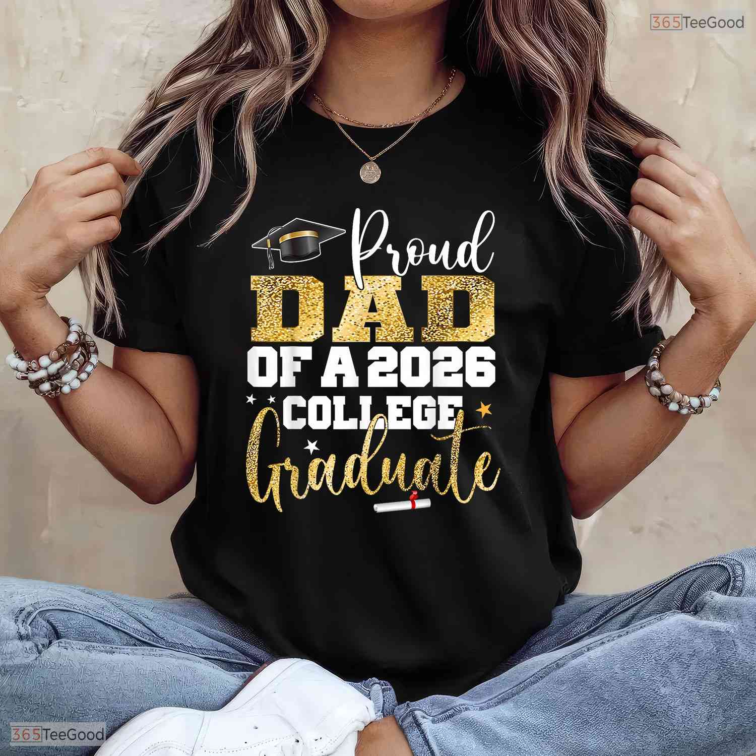 Supportive Proud Dad Of 2026 Graduate College Graduation Party T-Shirt