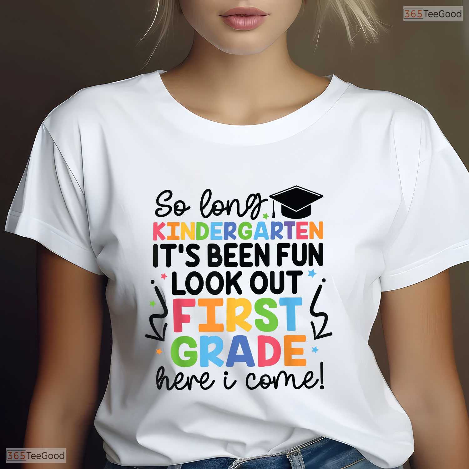 Fun Kindergarten Graduation Graduate 1st Grade Here I Come Kids T-Shirt