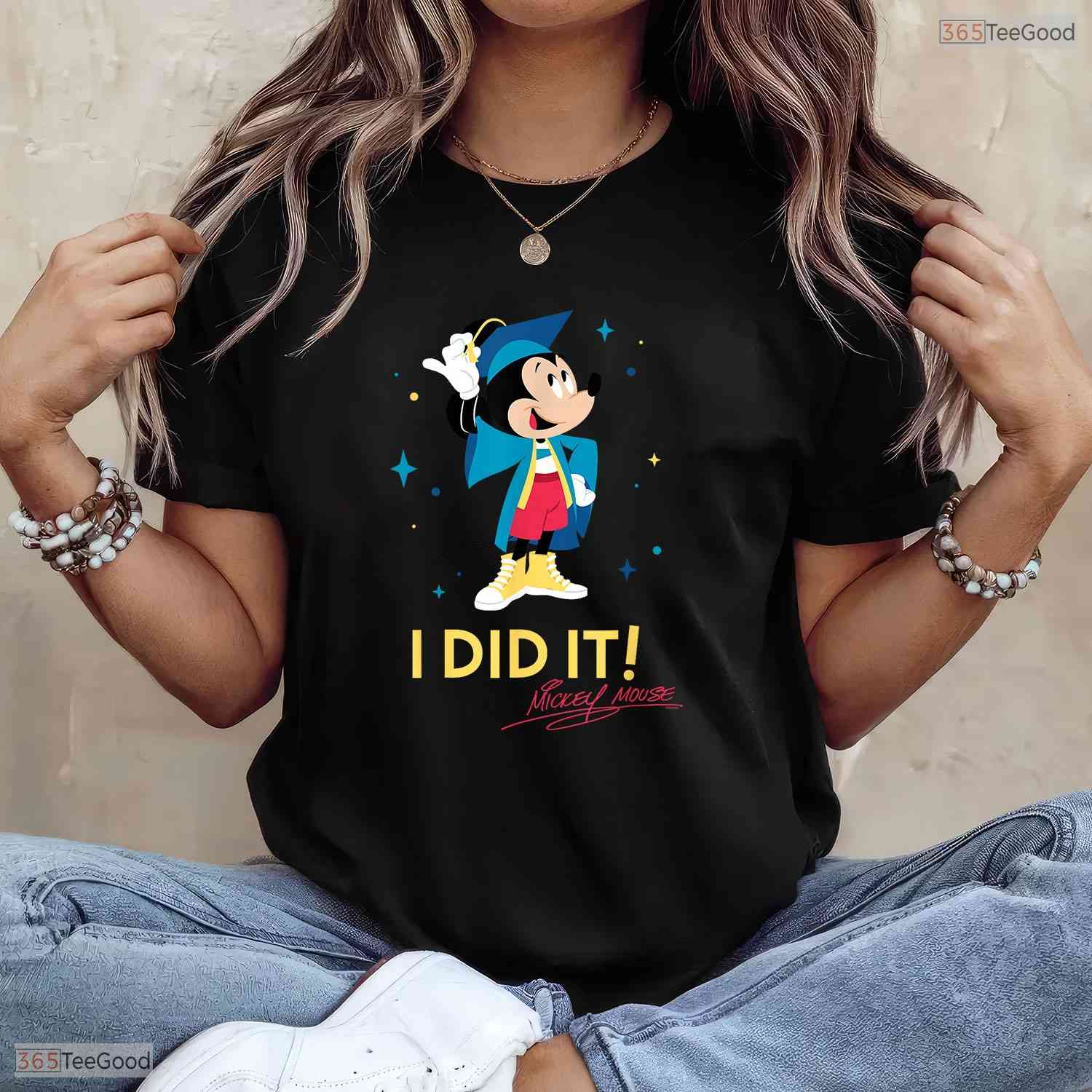 Cute Cartoon Mouse I Did It Graduation Cap And Gown Celebration T-Shirt