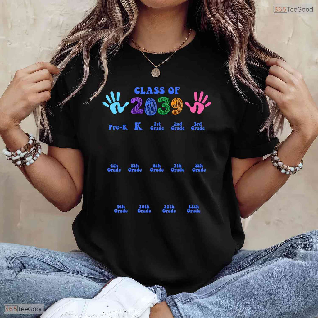 Class Of 2039 Handprint For Grades Kindergarten To 12th Graduation T-Shirt