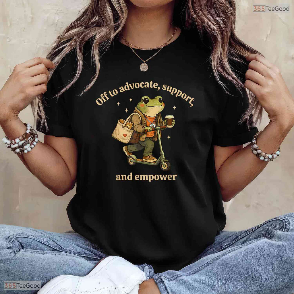 Off To Advocate Support Empower Funny Frog Social Worker Graduation T-Shirt