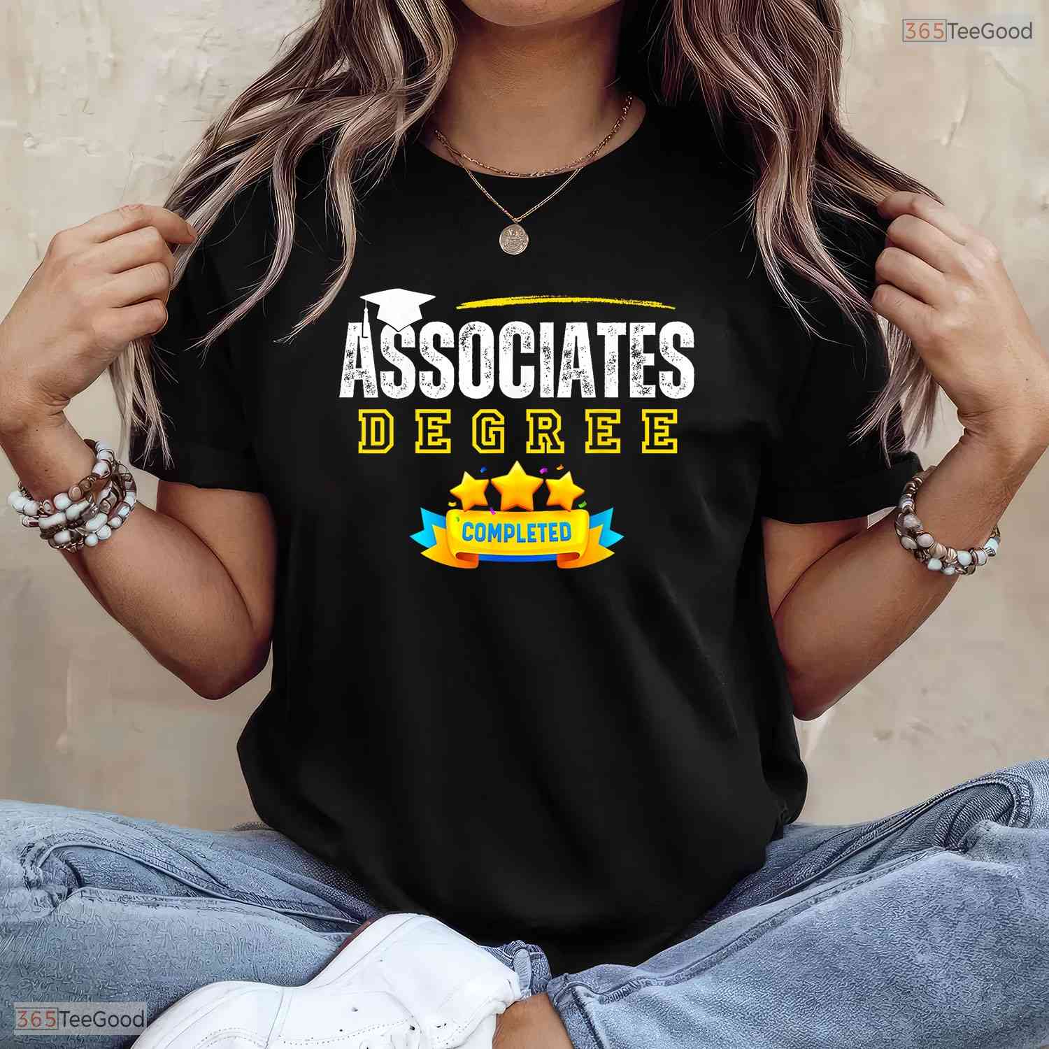 Proud Associates Degree Graduate College Alumni Celebration Party T-Shirt