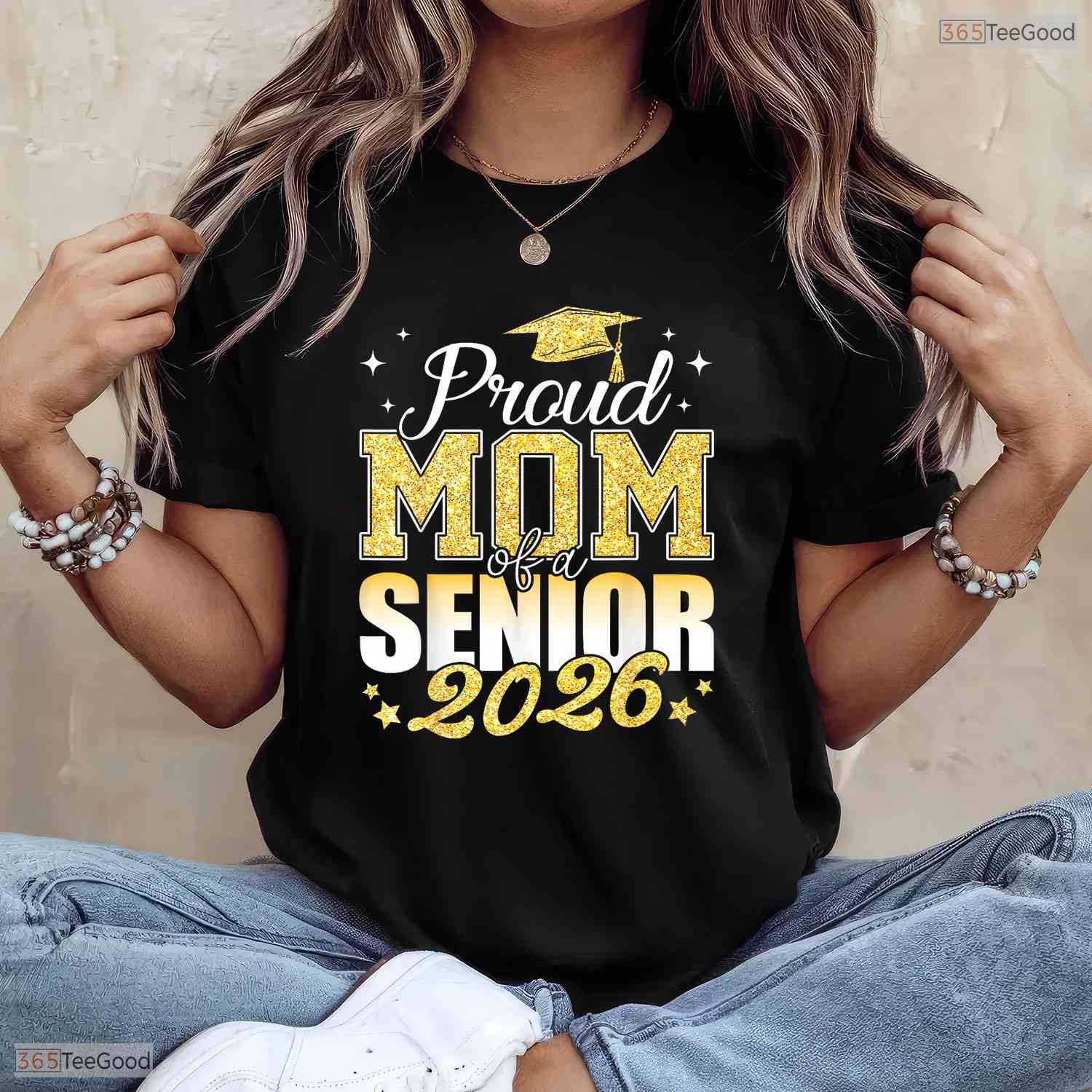 Proud Mom Of A Senior 2026 Class Of 2026 Graduate High School Family Party T-Shirt