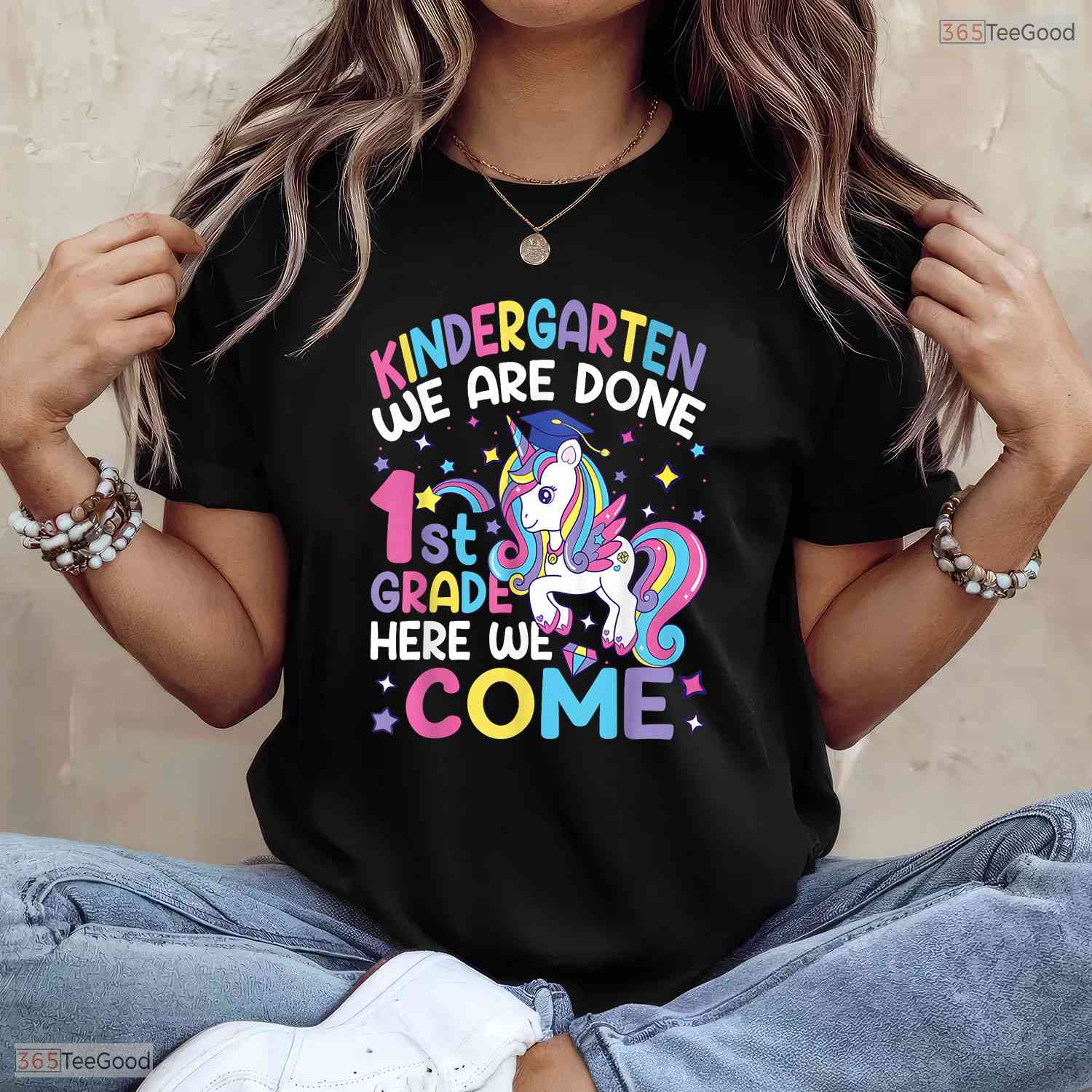 Cute Unicorn Kindergarten Graduation Class Of 2026 Moving Up Girls T-Shirt