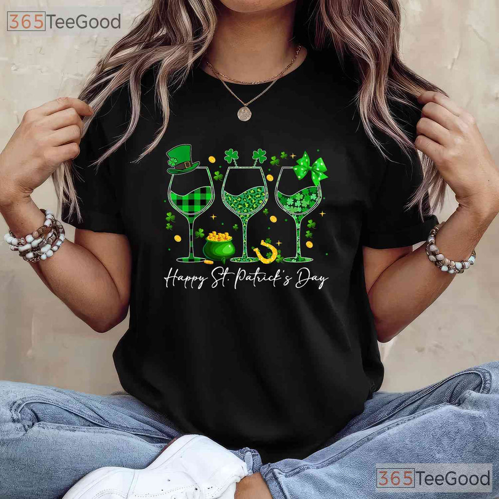 Leopard Shamrock Wine Glasses St Patricks Day T-Shirt Funny Drinking