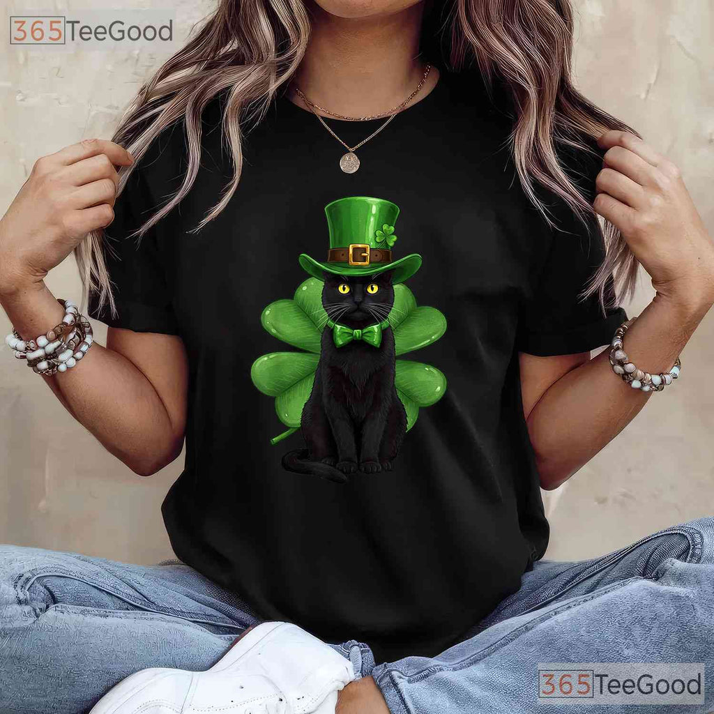 Black Cat Shamrock St Patricks Day T-Shirt Funny Kitten Pet Lover Tee
