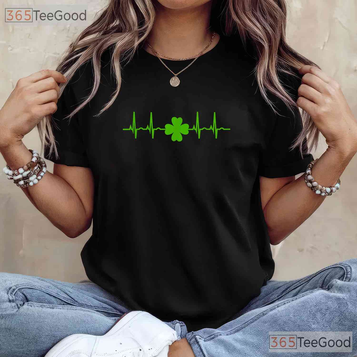 Nurse EKG Heartbeat Shamrock St Patricks Day T-Shirt RN Cardiac Medical Tee
